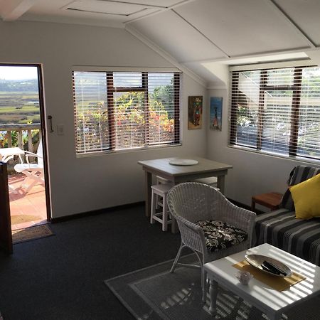 Moonriver Self Catering Plettenberg Bay Ruang foto